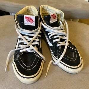 Vans high top women’s size 6 classic